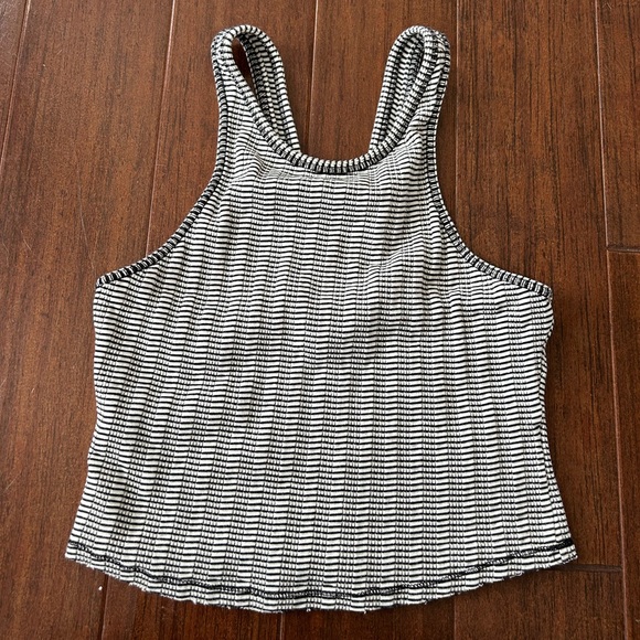 We The Free Tops - Free People We The Free Textured Tank Top
Black White
Size Small